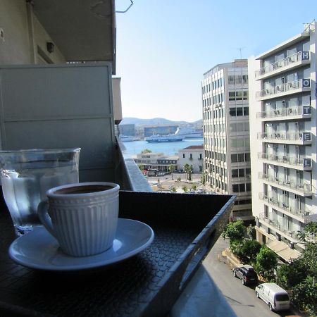 Με Θεα Το Λιμανι Apartment Piraeus Exterior photo