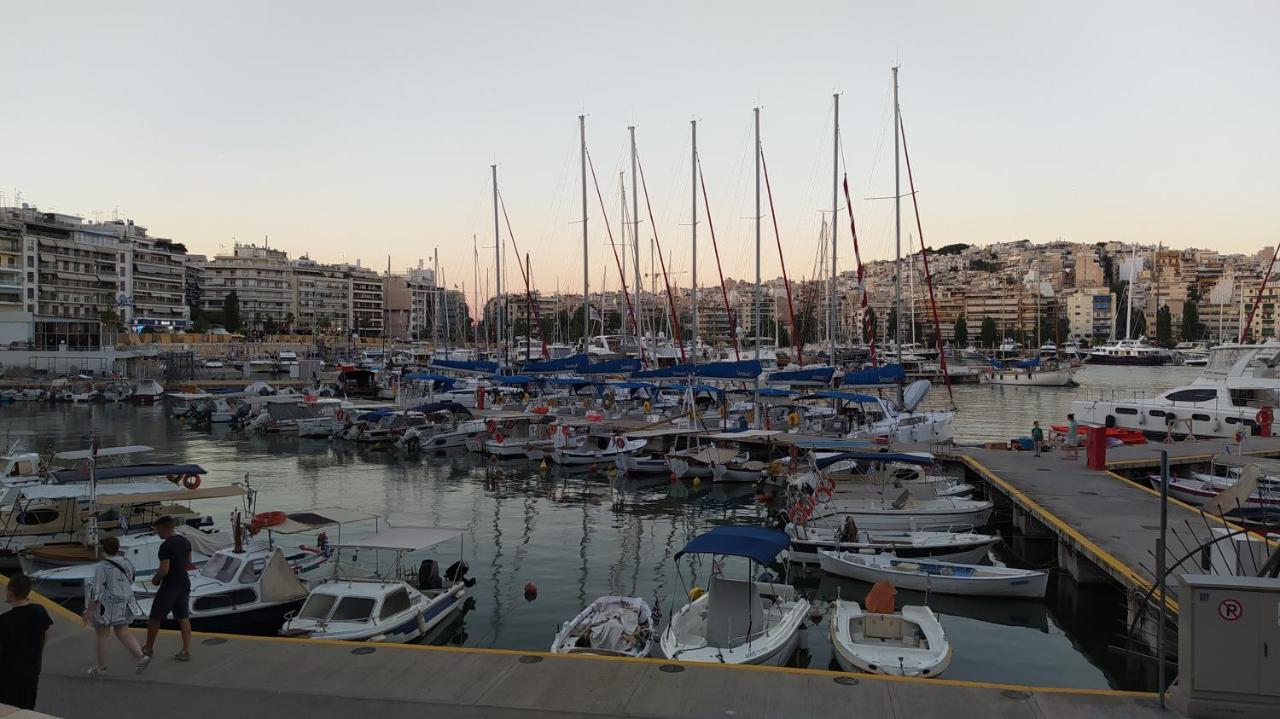 Με Θεα Το Λιμανι Apartment Piraeus Exterior photo
